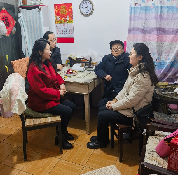 1770969453100548.jpg 民革安庆市九支部节前走访慰问老党员 真情关怀暖人心00.jpg