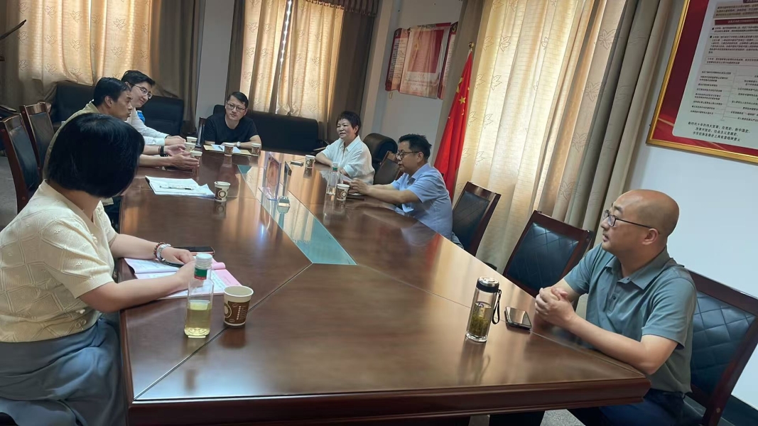 5.16民革安庆市二支部召开党员大会  扎实推进“参政为公、实干为民”主题教育工作00.jpg