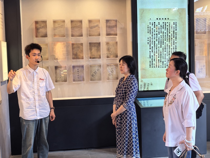 1788342832481541.jpg 参观安庆早期革命活动陈列馆00.jpg